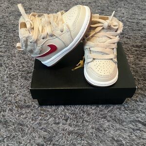 Jordan 1 Mid UTL (TD) toddler sneakers